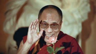 Tibetanos enfrentam futuro incerto no aniversário de 90 anos do Dalai Lama
