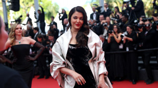 India, star Bollywood chiedono tutela diritti contro fake di IA