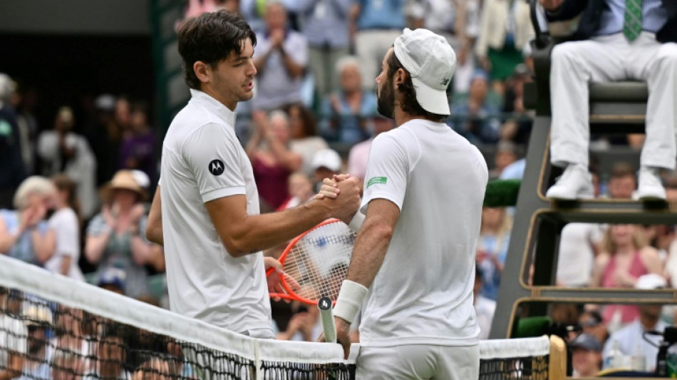 Fritz e Khachanov são os primeiros classificados às quartas de Wimbledon