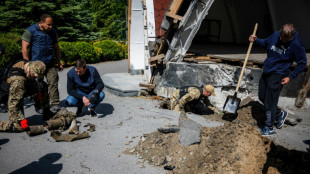 En Ukraine, une enqu&ecirc;te pour "crimes de guerre" dans le parc Gorki de Kharkiv