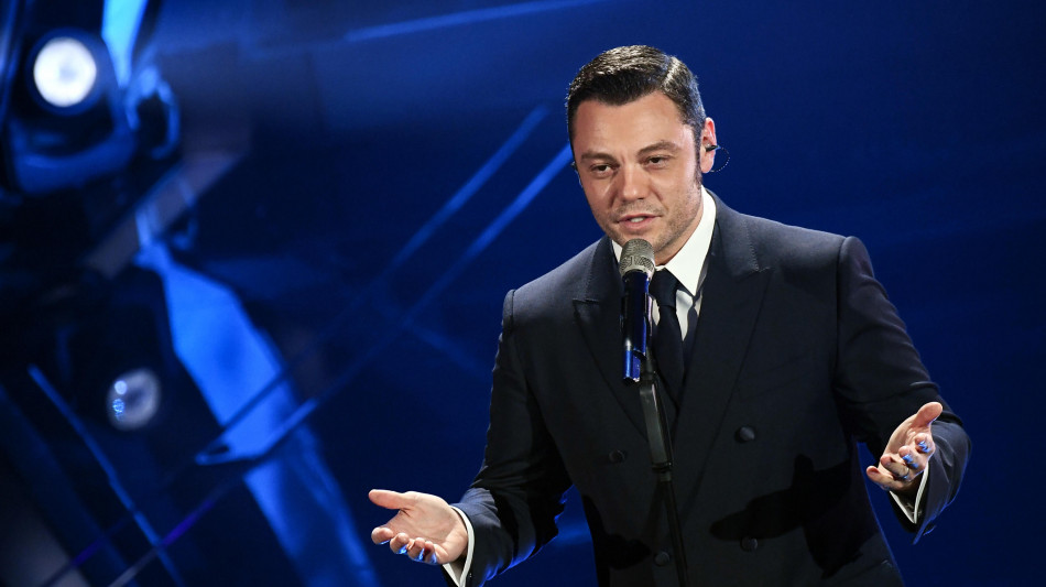 Tiziano Ferro entra in Sugar