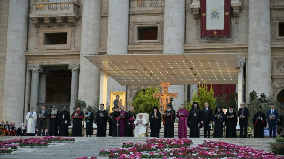 Papa convida crist&atilde;os a 'caminhar juntos' &agrave; v&eacute;spera de s&iacute;nodo cat&oacute;lico