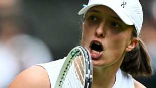 Swiatek atropela espanhola Sara Sorribes e vai &agrave; terceira rodada de Wimbledon