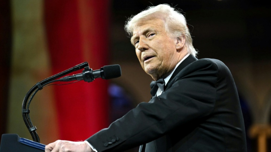 EEUU ordena abandonar el país a migrantes con permisos de residencia temporal