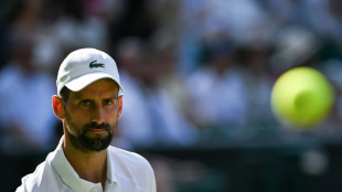 'Voltarei pelo menos mais uma vez a Wimbledon', promete Djokovic ap&oacute;s elimina&ccedil;&atilde;o