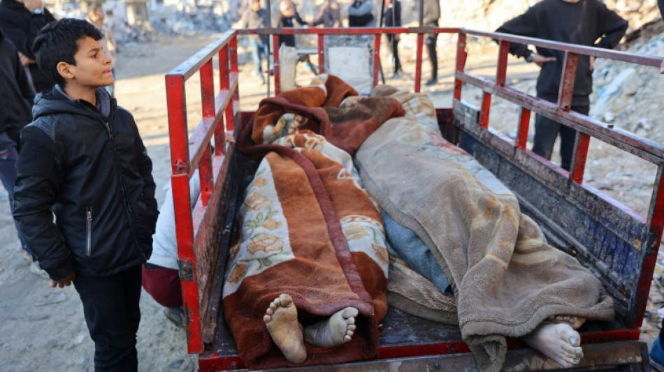 Bombardeos israel&iacute;es dejan m&aacute;s de 50 muertos en Ciudad de Gaza, seg&uacute;n rescatistas