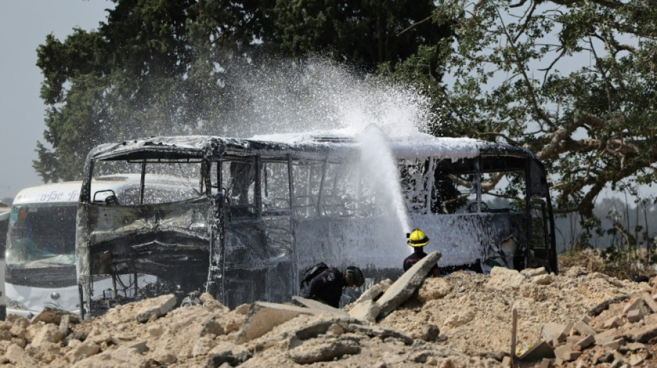 Israel e Irã prosseguem com ataques; Trump quer 'rendição incondicional' de Teerã