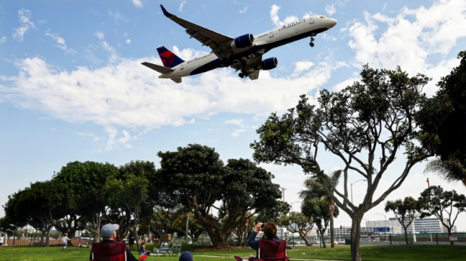 AT&T et Verizon font un geste sur la 5G sans &eacute;liminer le risque de perturbations du trafic a&eacute;rien