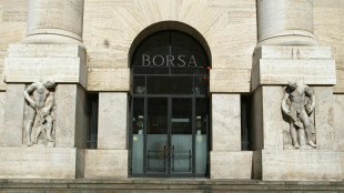Borsa: Milano tra le peggiori in Europa con le banche, cede l'1,38%