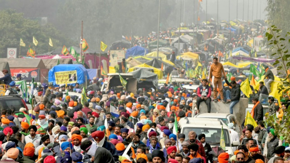 Des agriculteurs indiens en col&egrave;re pr&ecirc;ts &agrave; reprendre leur avanc&eacute;e vers Delhi 