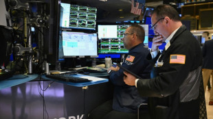 Wall Street ouvre sur une note prudente, en qu&ecirc;te d'une direction