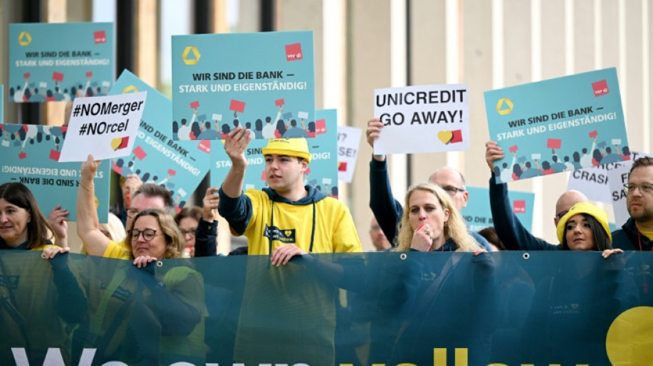 Boss of Germany's Commerzbank cheered as she slams UniCredit advances