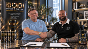 Алекс Боди и проф. д-р Дитер Лазик заключили договор о выпуске продуктов ALPHA WHEY и BODI Энергетический напиток